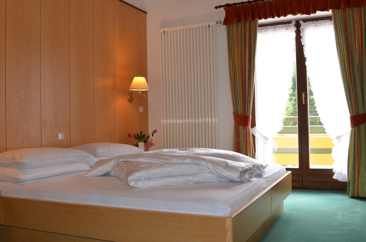 Hotel Brandl San Candido Esterno foto